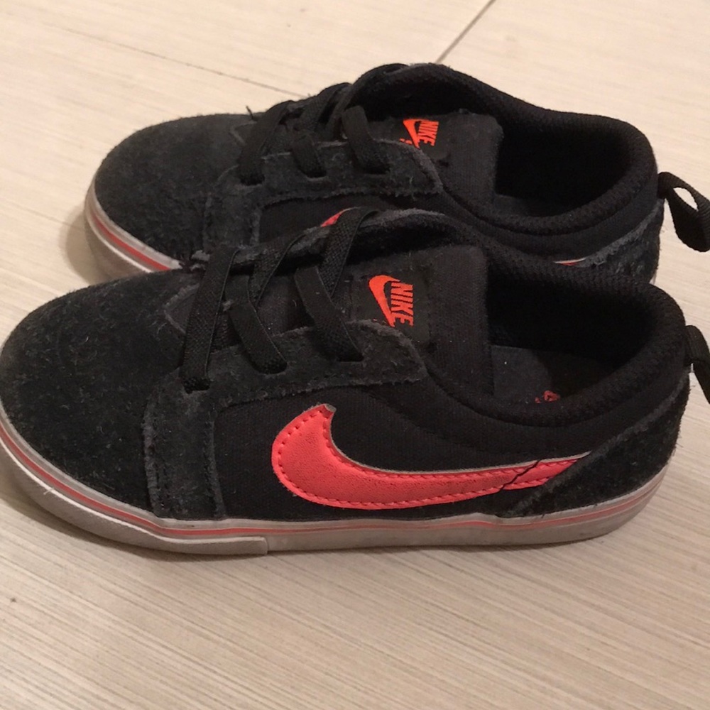 Nike shoes